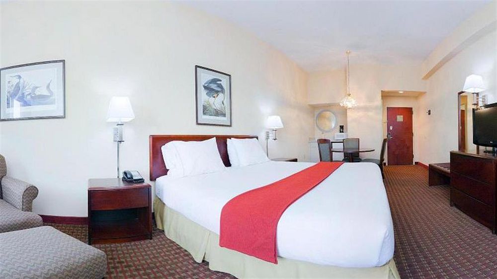 Hotel Express By Ihg
