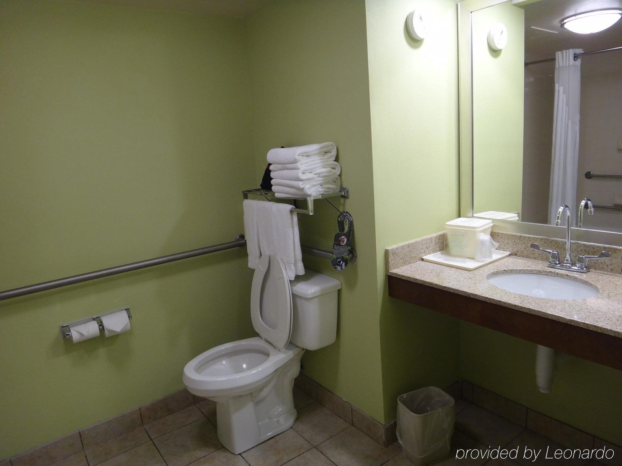 Express By Ihg 2* Greenville